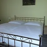 Hotell Alte Rathausschaenke - Garni
