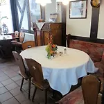 Hotell Alte Rathausschaenke - Garni