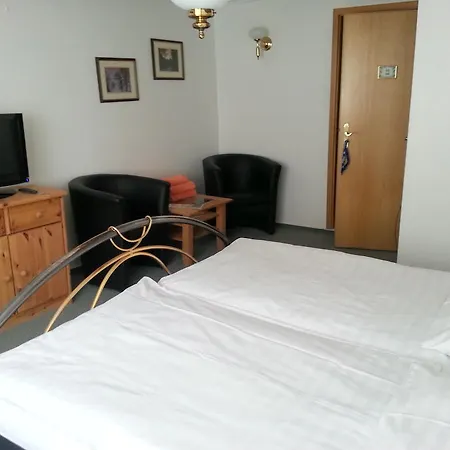 Hotel Alte Rathausschaenke - Garni