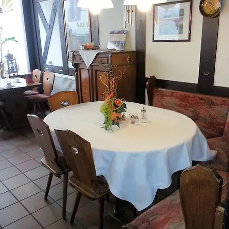 Hotel Alte Rathausschaenke - Garni