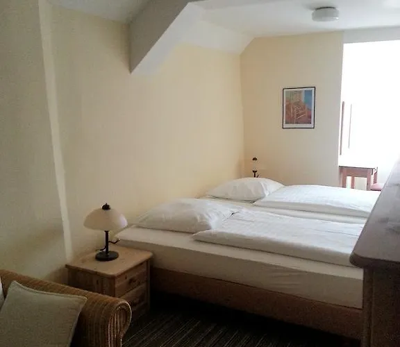 酒店 Alte Rathausschaenke - Garni 汉诺威-明登