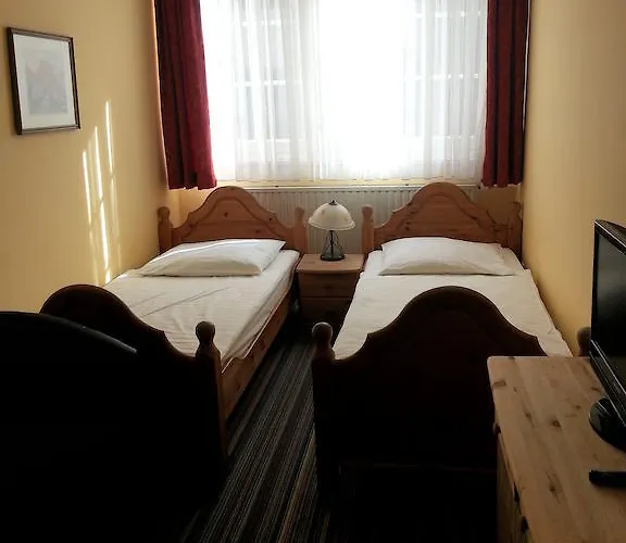 酒店 Alte Rathausschaenke - Garni *