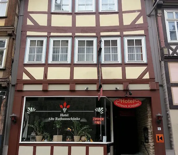 酒店 Alte Rathausschaenke - Garni 汉诺威-明登
